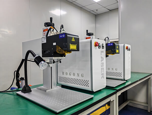 Fiber Lazer İşaretleme Makinesi Tedarikçisi 3d fiber lazer işaretleyici-1