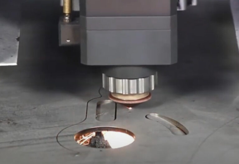 Sac-Metal-Fabrikasyon-(2025)-için-En-İyi-Fiber-Lazer-Kesim-Makineleri