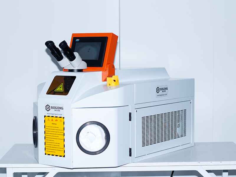 Machine de soudage laser à fibre optique OEM Garantie 2 ans (3) Machine de soudage laser à fibre optique OEM Garantie 2 ans (3)