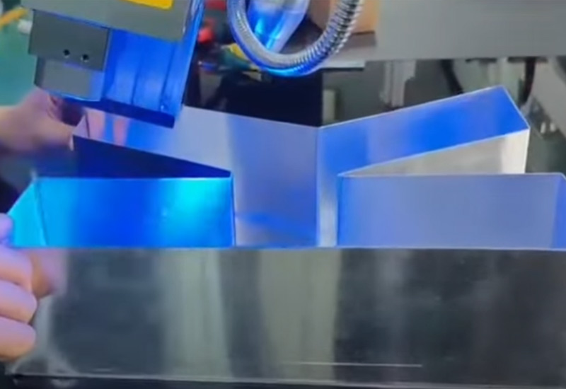 Aluminium-Laserschweißmaschinen-Hersteller-6 Aluminium-Laserschweißmaschinen-Hersteller-6