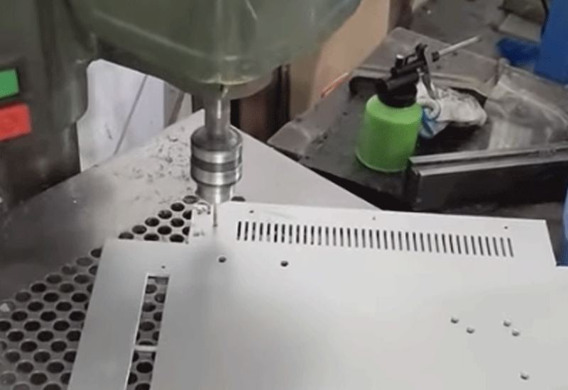 Bulk-Procurement-Laser-Cutting-Machine-for-Server-Chassis-Production-3