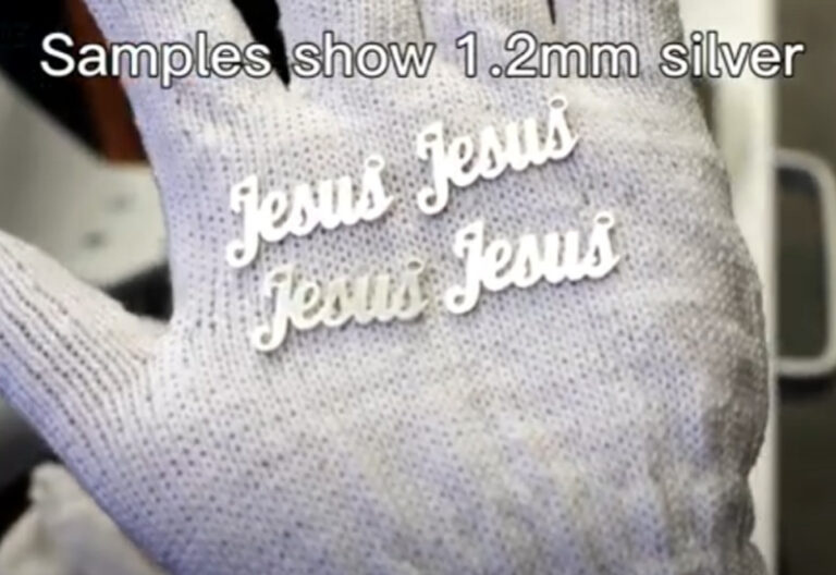 Taglio laser in fibra - opere d'arte e insegne personalizzate in metallo - 1