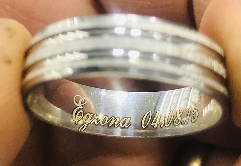 Kurşun Mühürler için Lazer İşaretleme Makinesi 8 Mücevherler için Lazer İşaretleme Makinesi-14