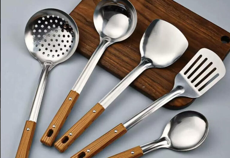 Fiber-Laser-Cutting-Machine-for-Kitchenware-Stainless-Steel-3