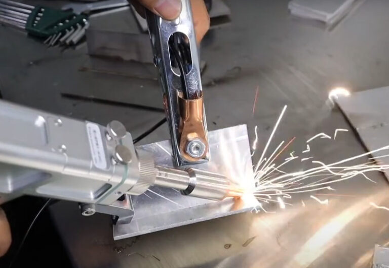 Handheld Laser Welding Machine for Stainless Handrails 11 Handheld-Laser-Welding-Machine-for-Stainless-Handrails-1