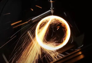 OEM-Fiber-Laser-Cutting-Machine-for-Office-Furniture-Frames-3