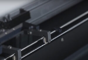 UV-Laser-Marking-Machine-for-Medical-Syringe-Barrels-3-1