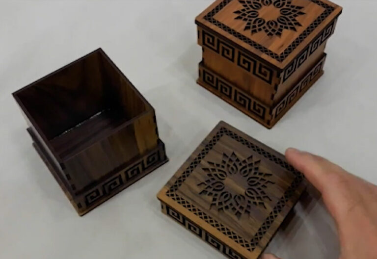 Laser-Engraving-Machine-for-Wooden-Gift-Boxes-4