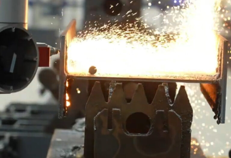 Laser-Metal-Cutting-Machine-for-Construction-Formwork-2