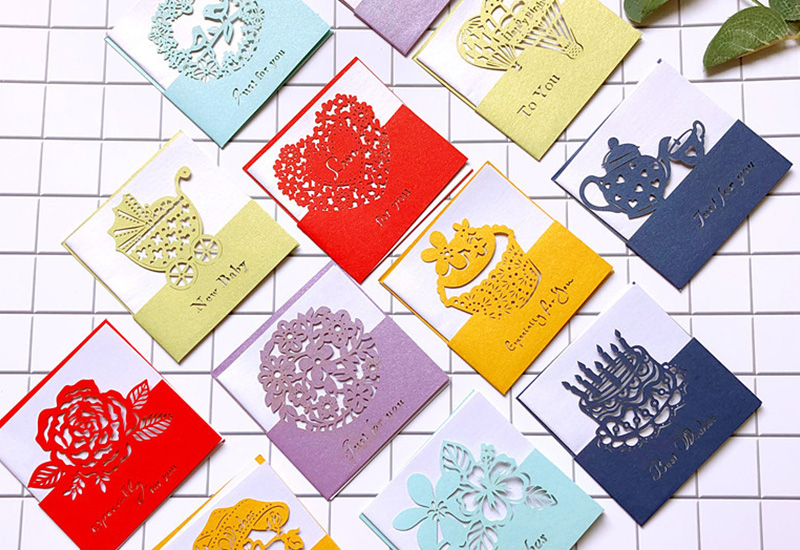 Laser cutting machine for glass