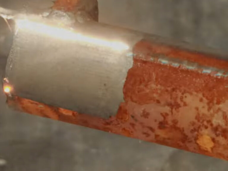 CW vs Pulsed Laser Cleaning Machines for Industrial Rust Removal