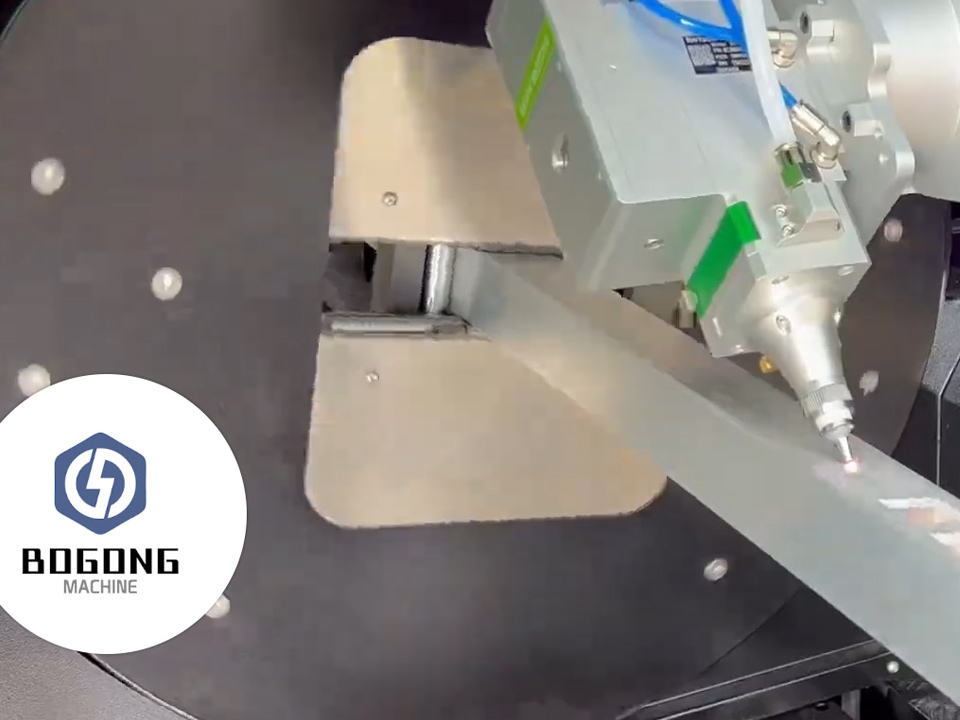 Laser Metal Cutting Machine