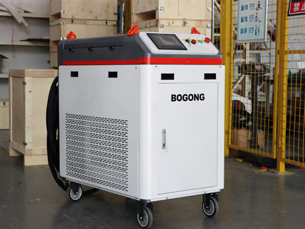 2000W Pulsed Laser Cleaning Machine